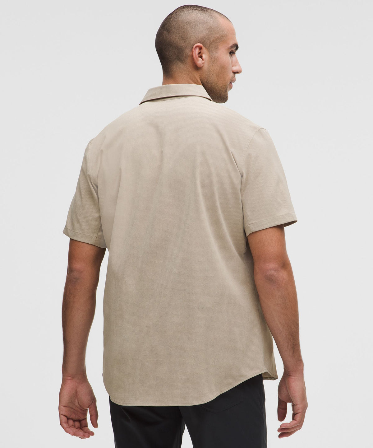 Airing Easy Short-Sleeve Shirt