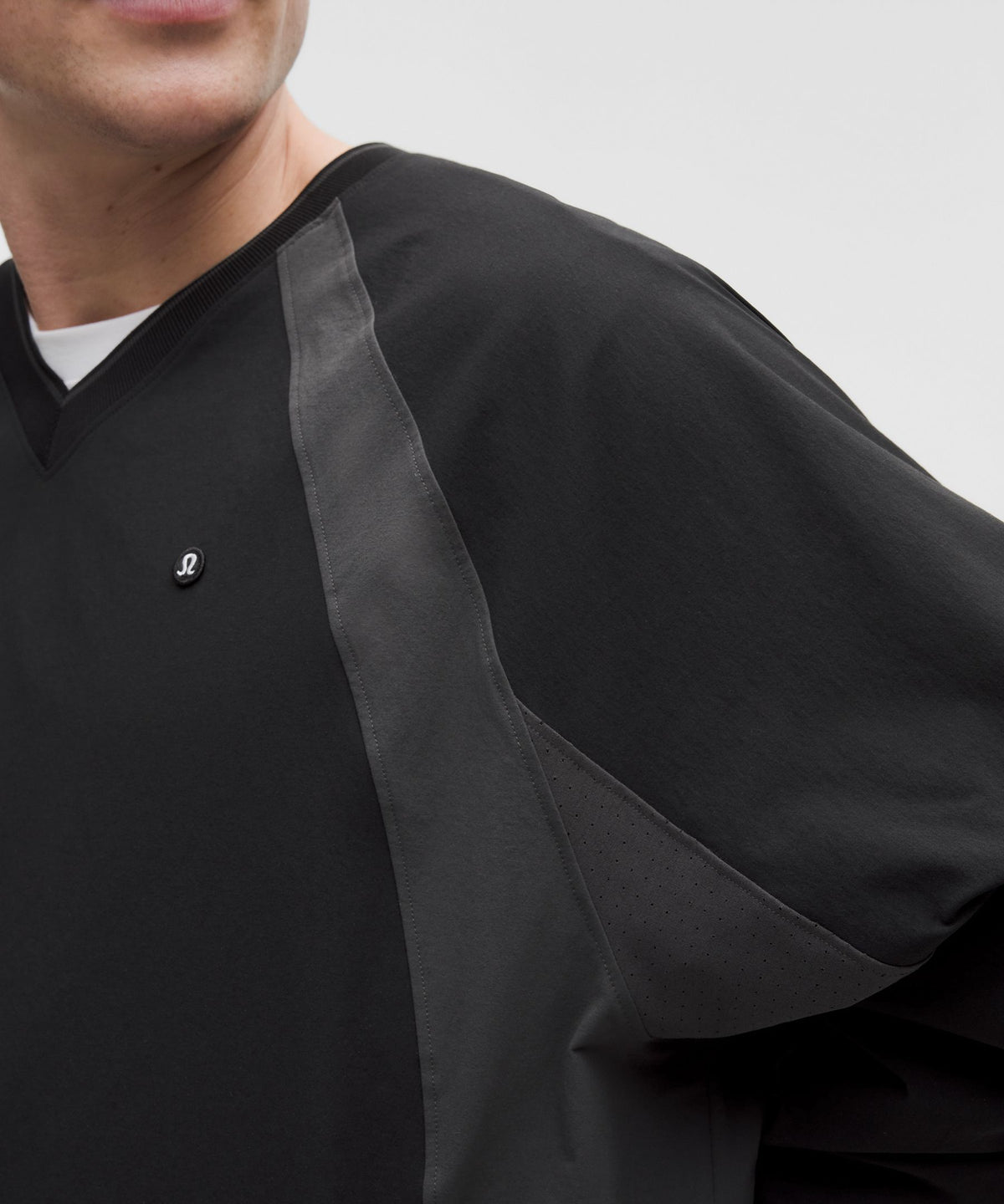 Water-Repellent Golf V-Neck Pullover