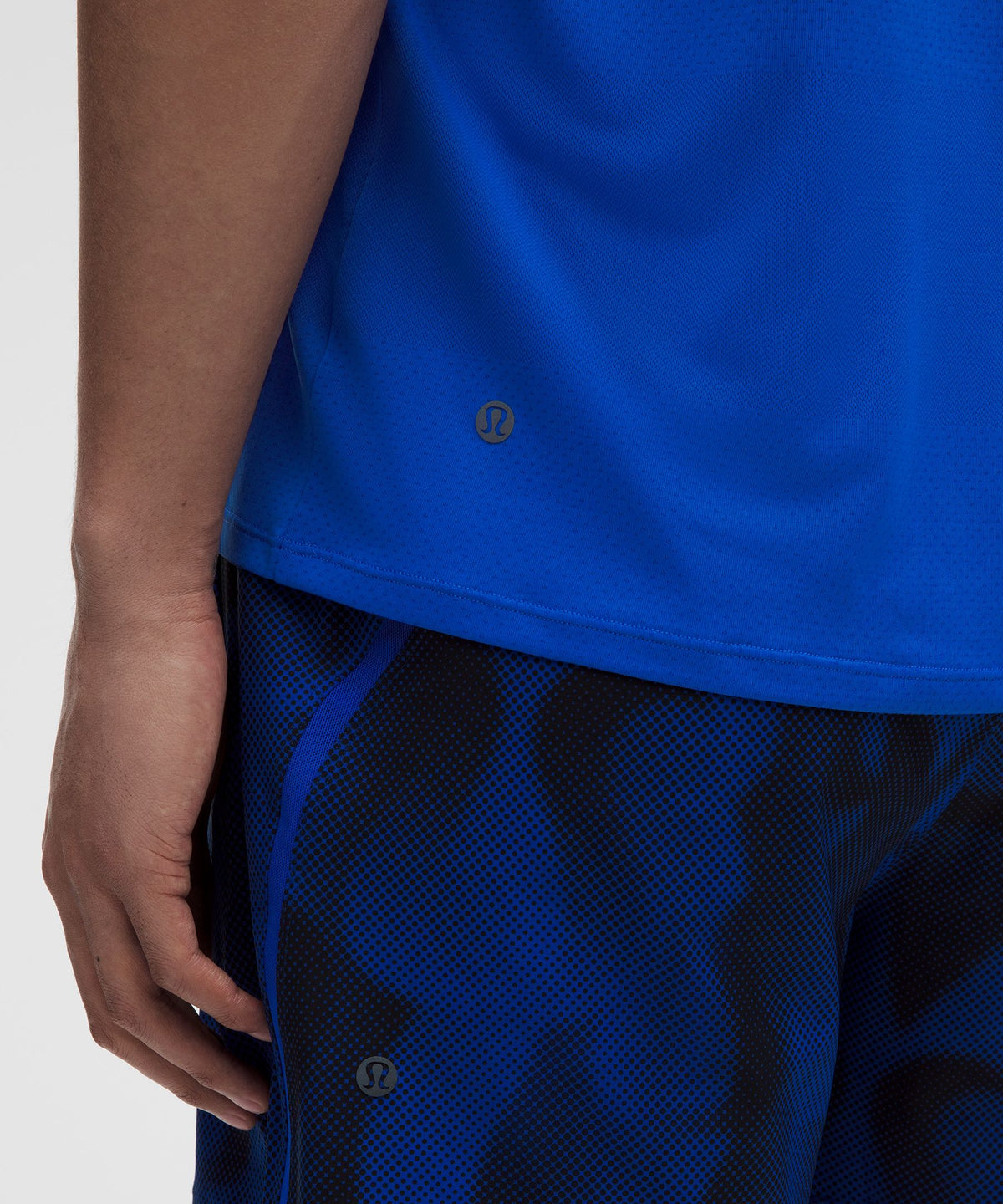 Men's Fast and Free Short-Sleeve ShirtPerforated Stripe