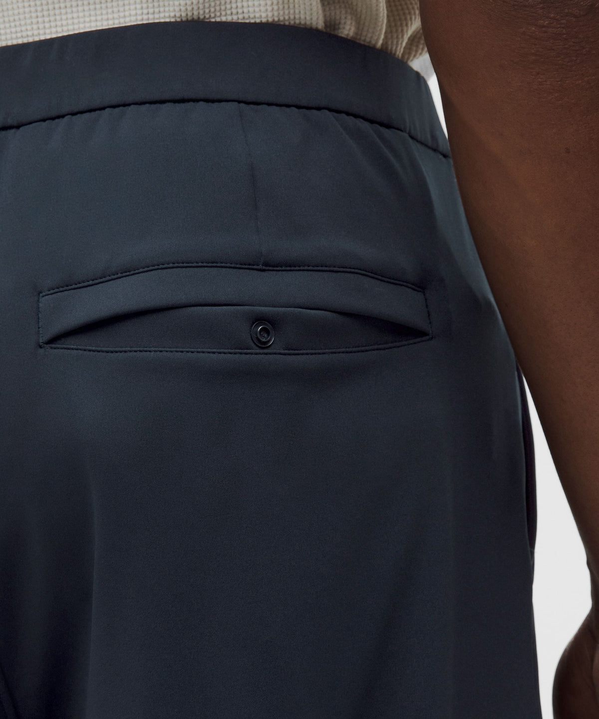 Men's Daydrift Relaxed-Fit Pleated Trouser ShorterNo Belt Loops