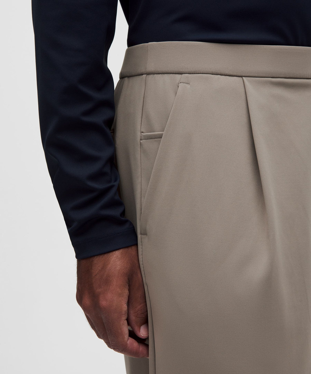 Men's Daydrift Relaxed-Fit Pleated Trouser RegularNo Belt Loops