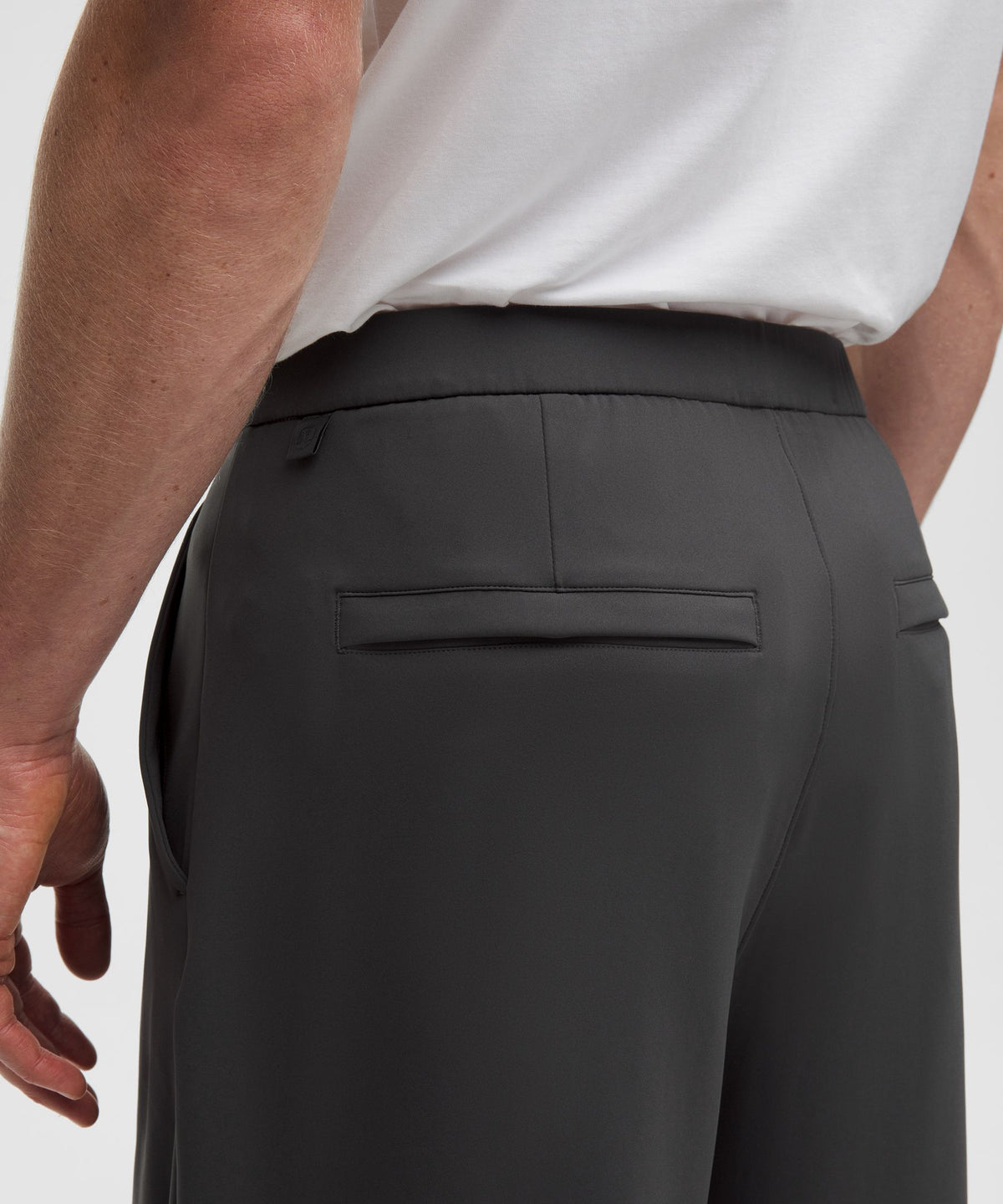Men's Daydrift Relaxed-Fit Pleated Trouser TallNo Belt Loops