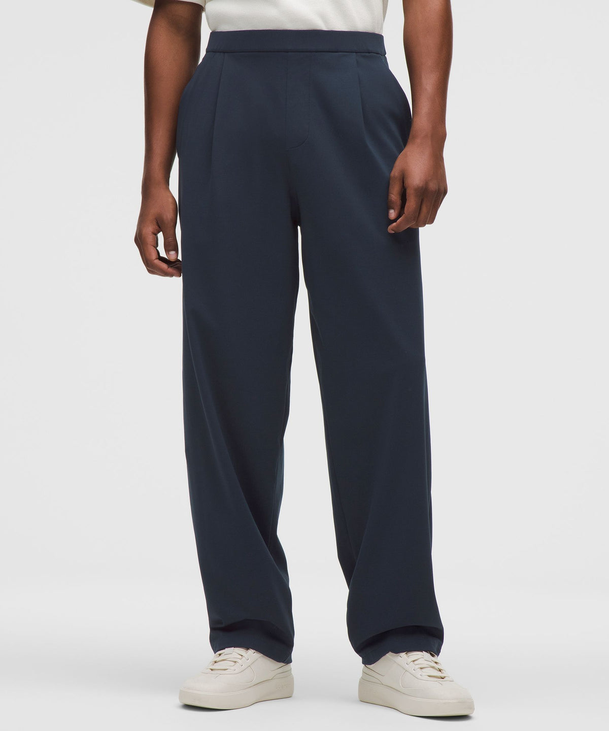 Men's Daydrift Relaxed-Fit Pleated Trouser TallNo Belt Loops