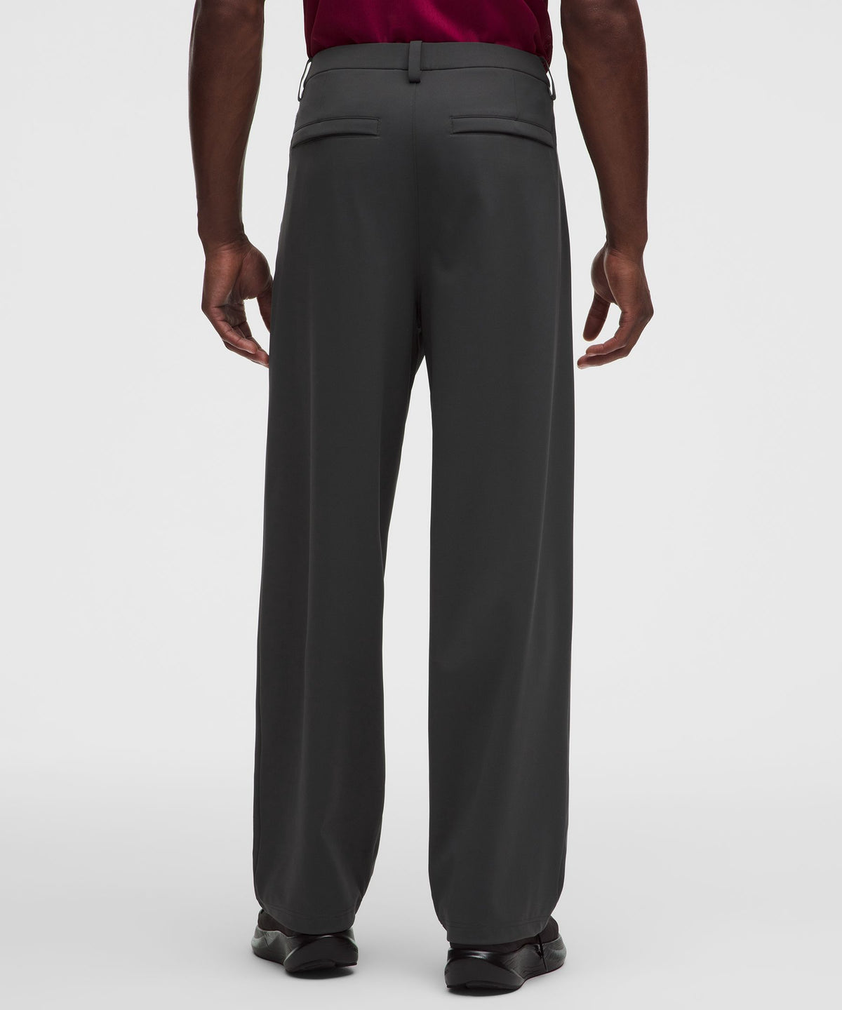 Men's Daydrift Relaxed-Fit Pleated TrouserRegular