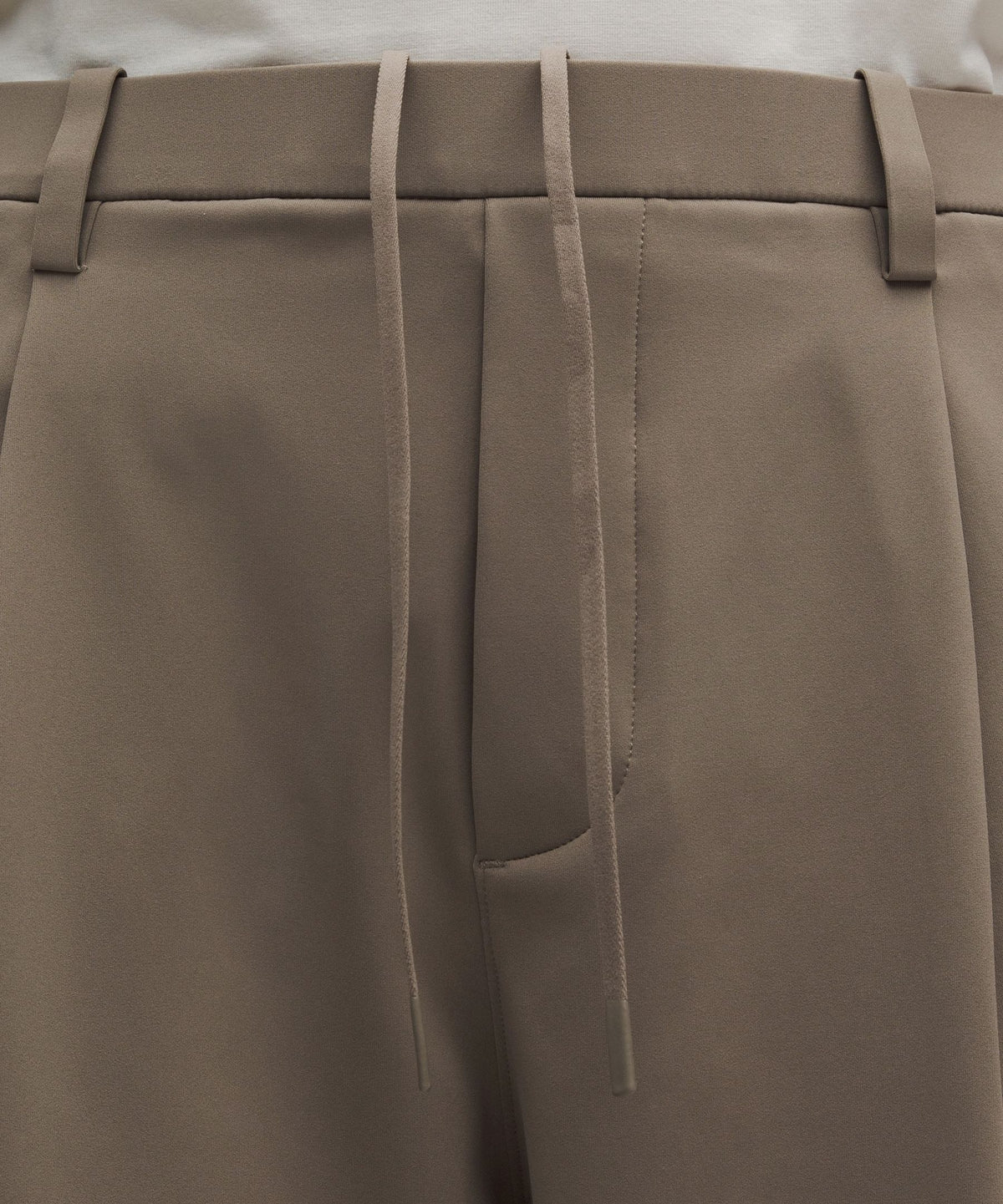 Men's Daydrift Relaxed-Fit Pleated TrouserRegular