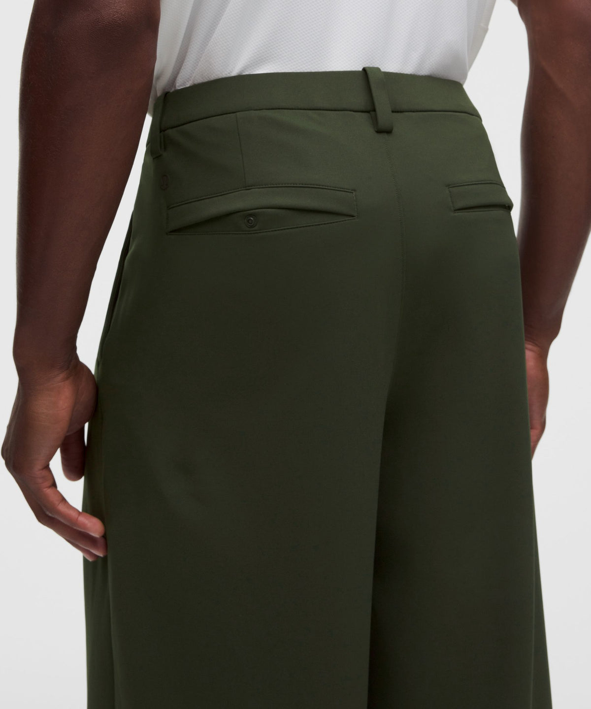 Men's Daydrift Relaxed-Fit Pleated TrouserRegular