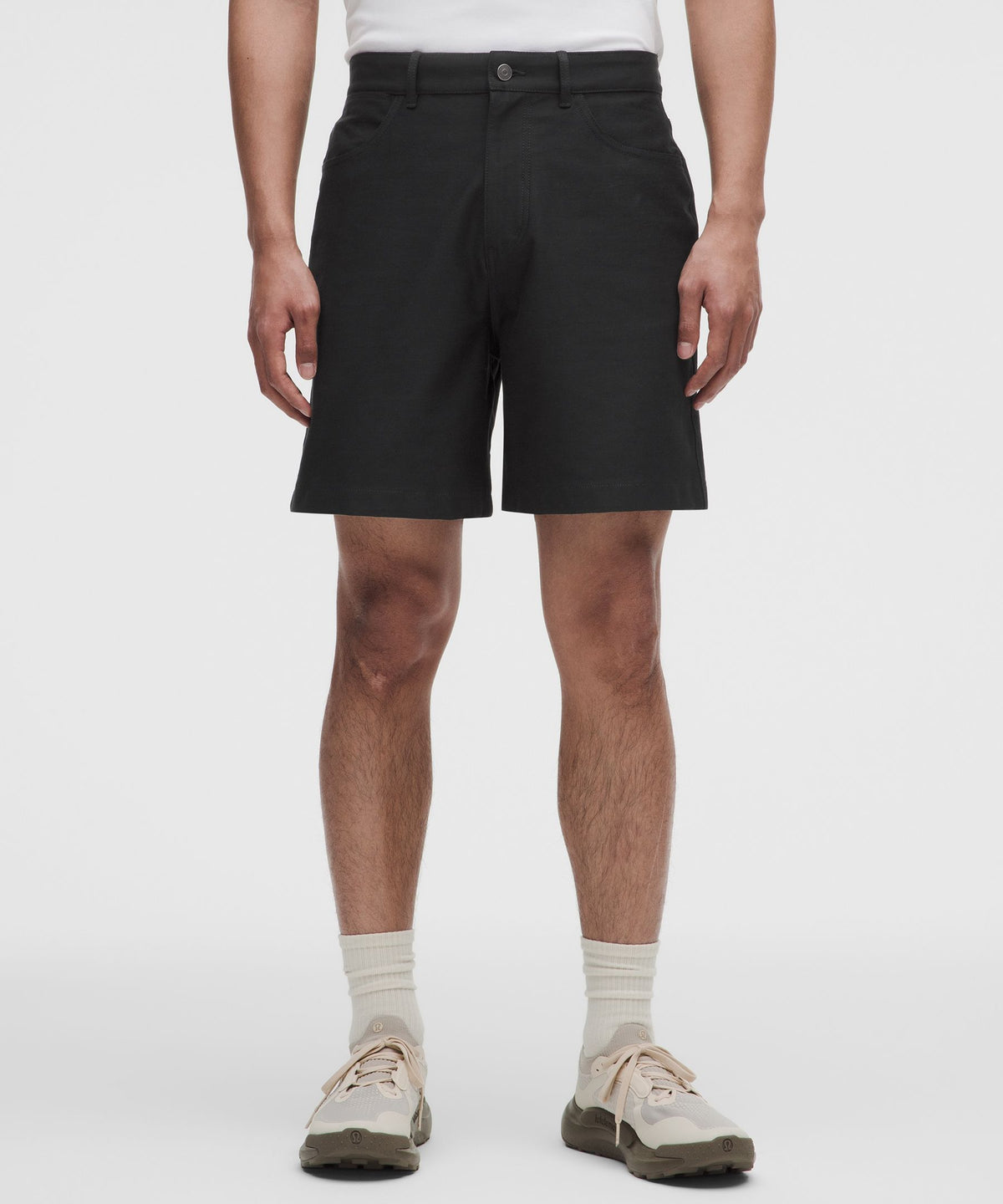 EasyFive Relaxed-Fit Short 7"