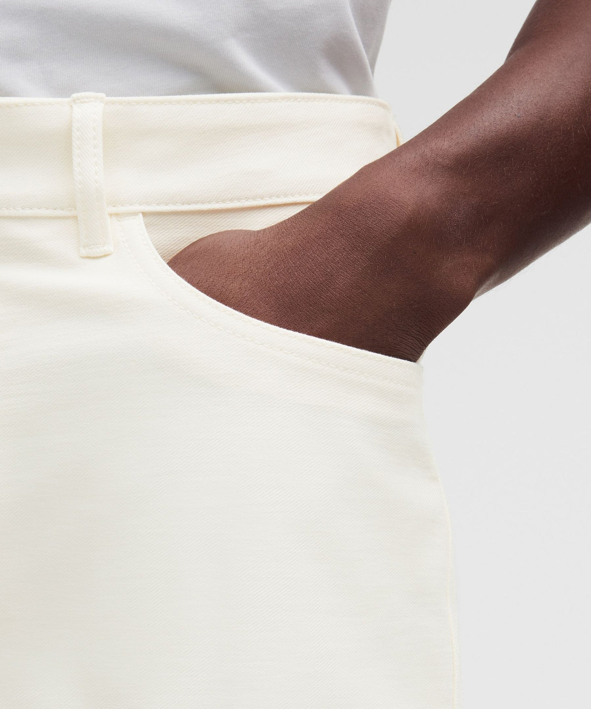 EasyFive Relaxed-Fit Short 7"