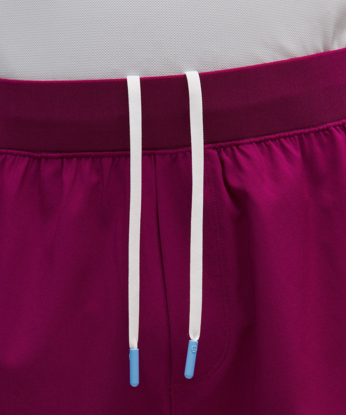 Lightweight Mesh-Pannelled Tennis Short 7"