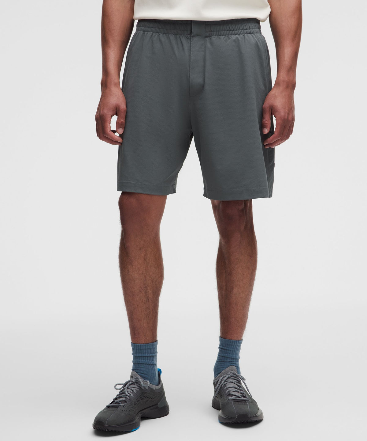 Zero Tucks Relaxed-Fit Short 8"