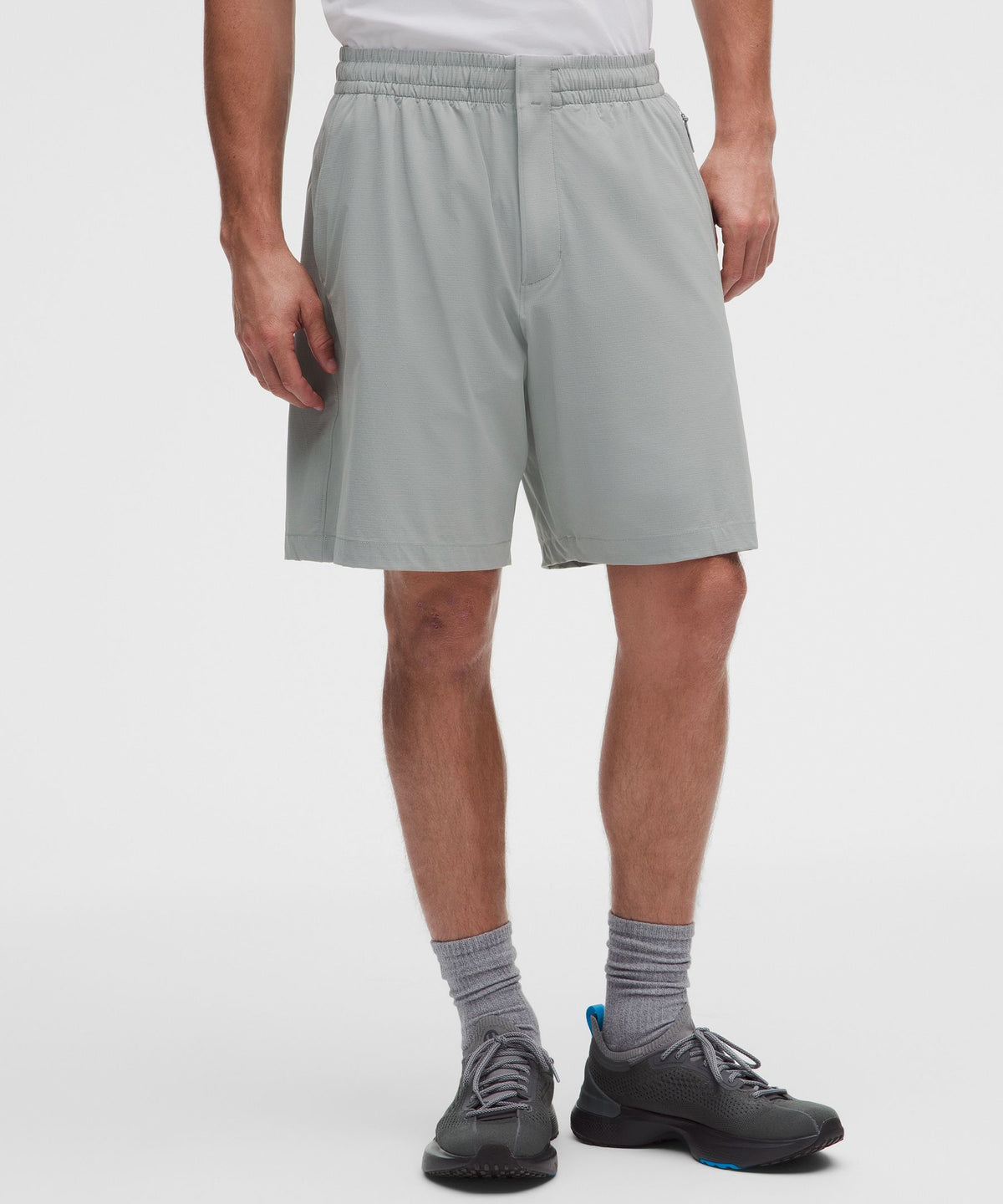 Zero Tucks Relaxed-Fit Short 8"