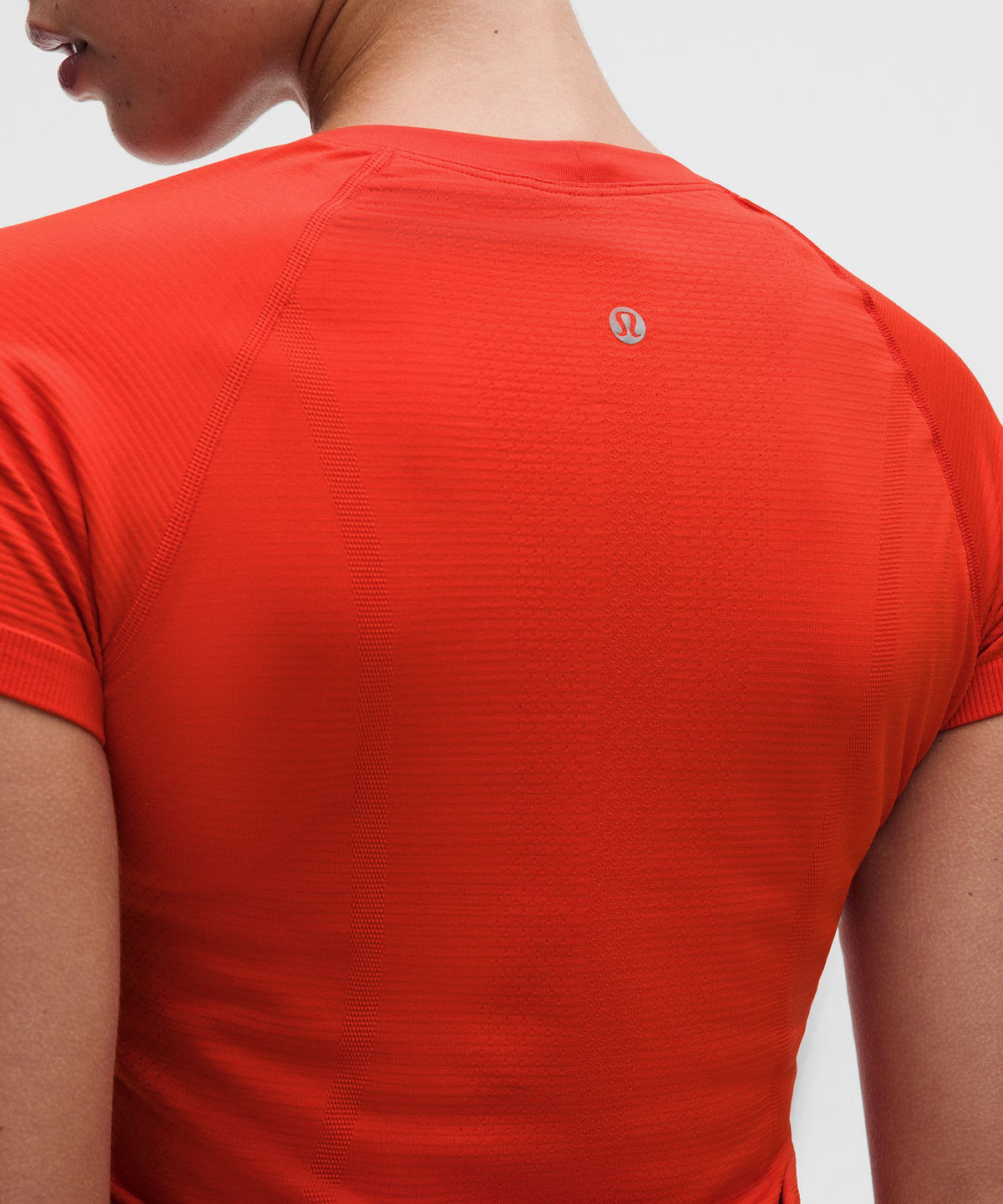 Swiftly Tech Short-Sleeve Shirt 2.0Hip Length
