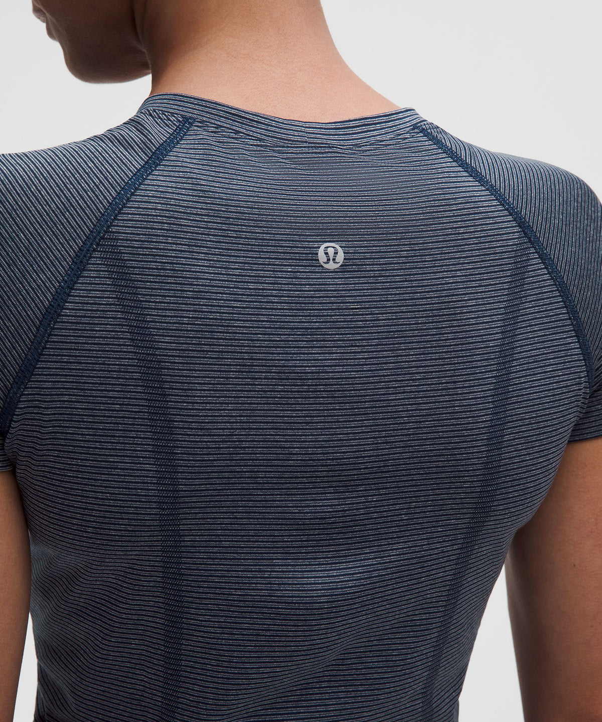Swiftly Tech Short-Sleeve Shirt 2.0Hip Length