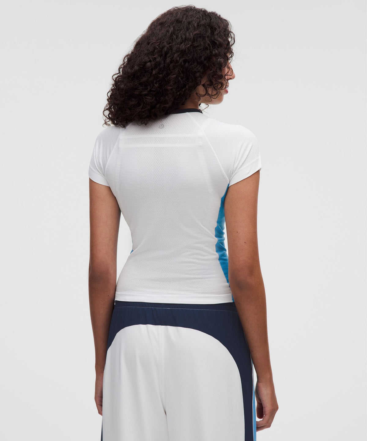 Swiftly Tech Short-Sleeve Shirt 2.0 Waist LengthColourblock