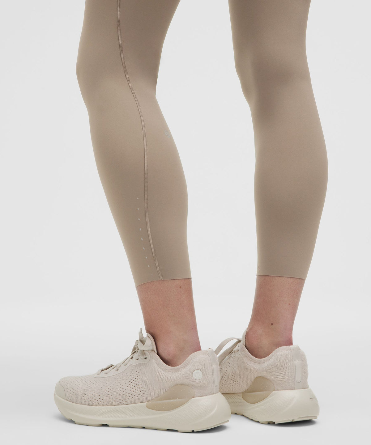 Fast and Free High-Rise Tight 25"5 Pocket
