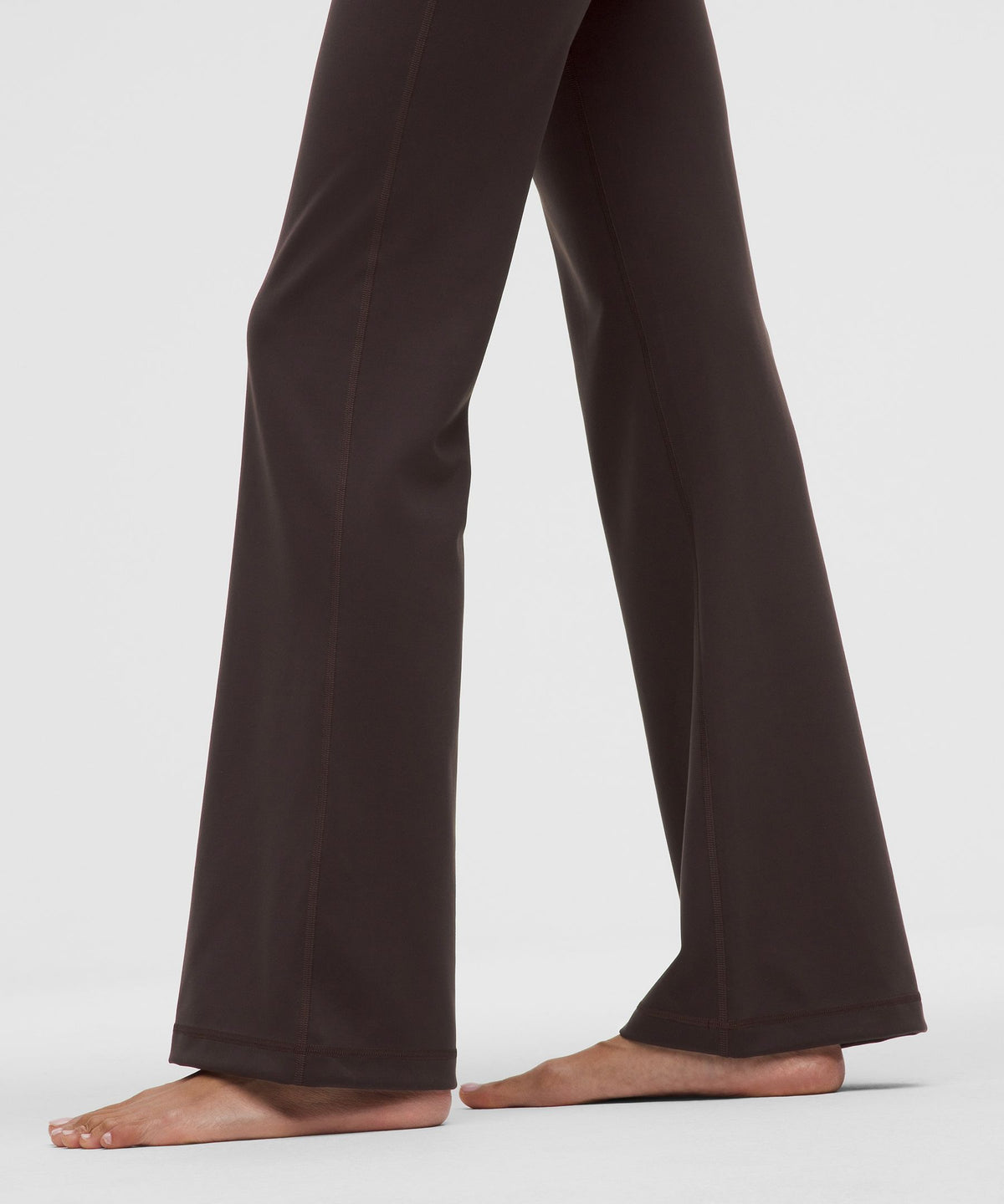 Wunder Under SmoothCover High-Rise Bootcut Pant 34"