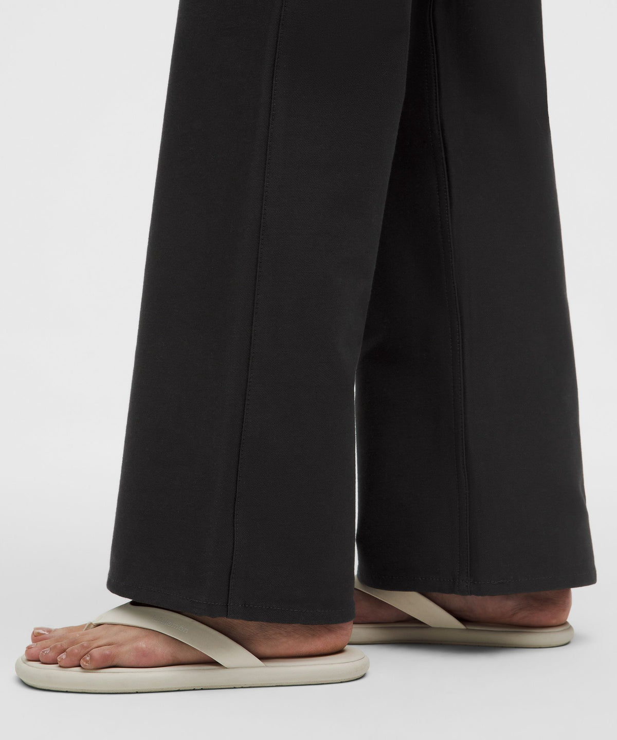 EasyFive High-Rise Subtle-Flare PantRegular