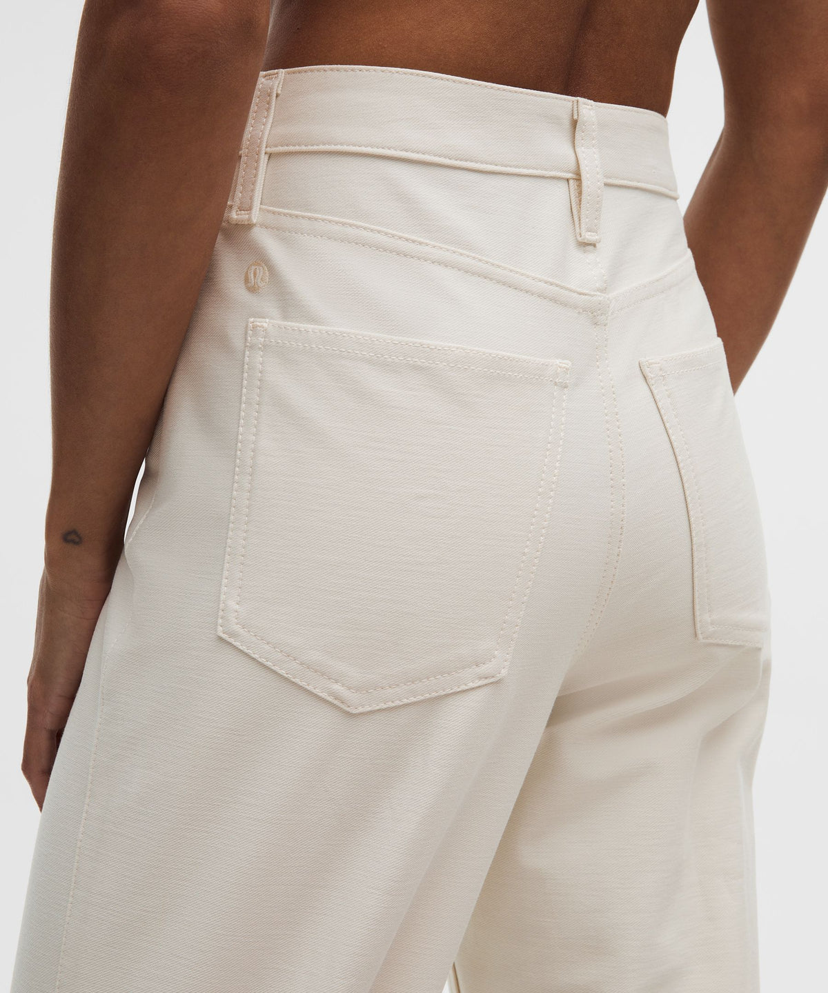 EasyFive High-Rise Subtle-Flare PantRegular