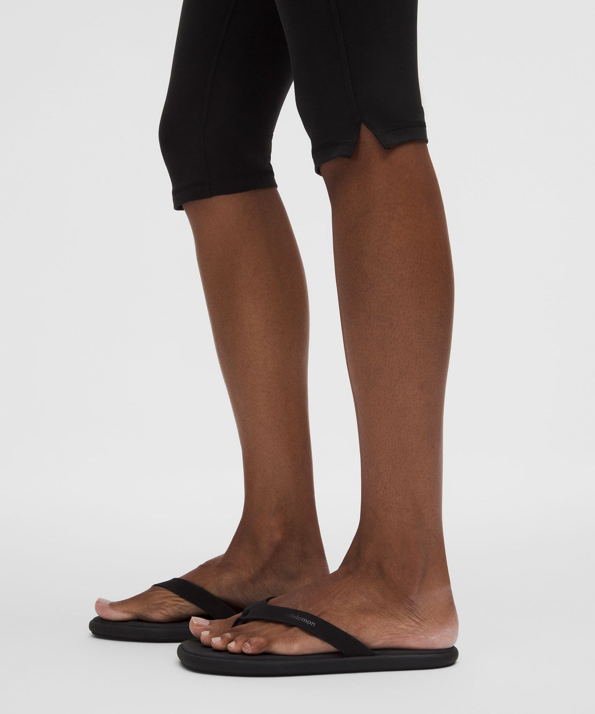Groove High-Rise Notched-Hem Crop 15"