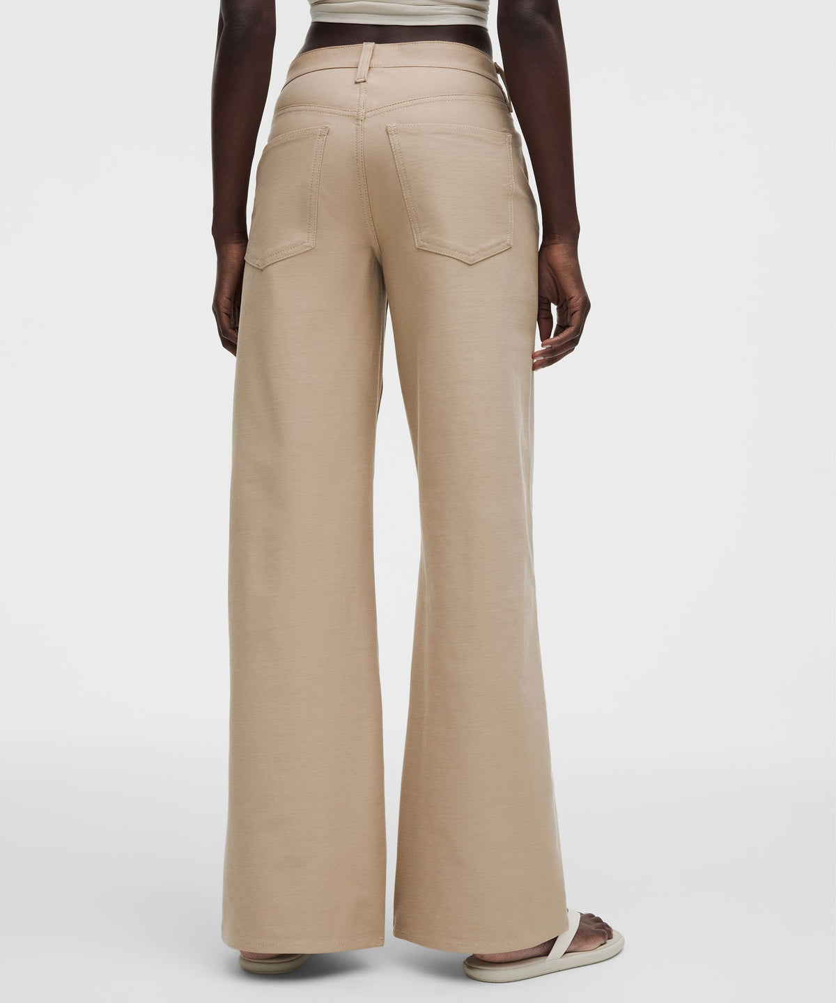 EasyFive Low-Rise Classic Wide-Leg PantShort