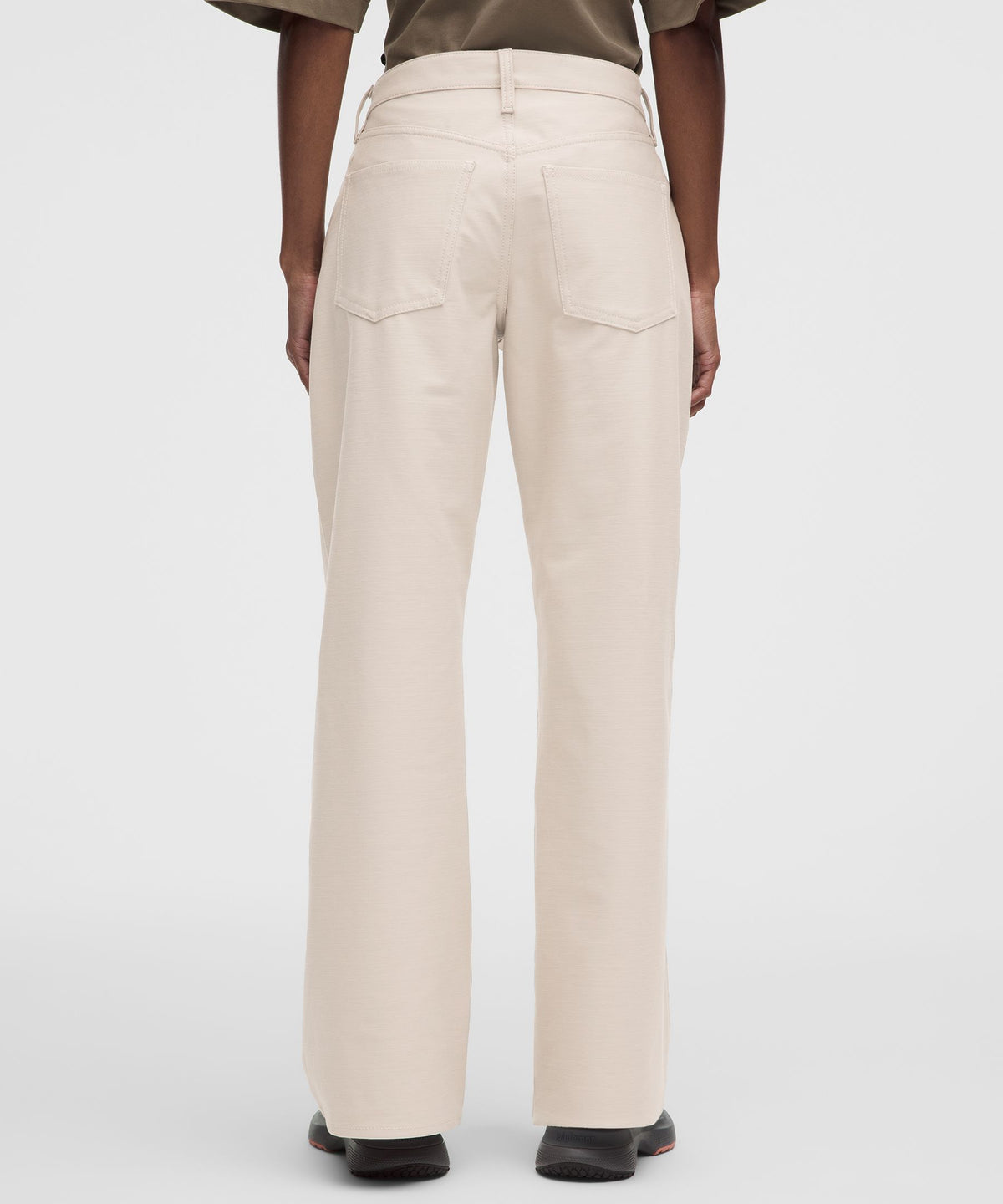 EasyFive Low-Rise Classic Wide-Leg PantShort