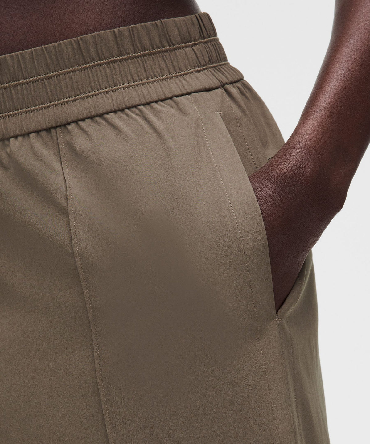 Breezily Mid-Rise Cropped Pant