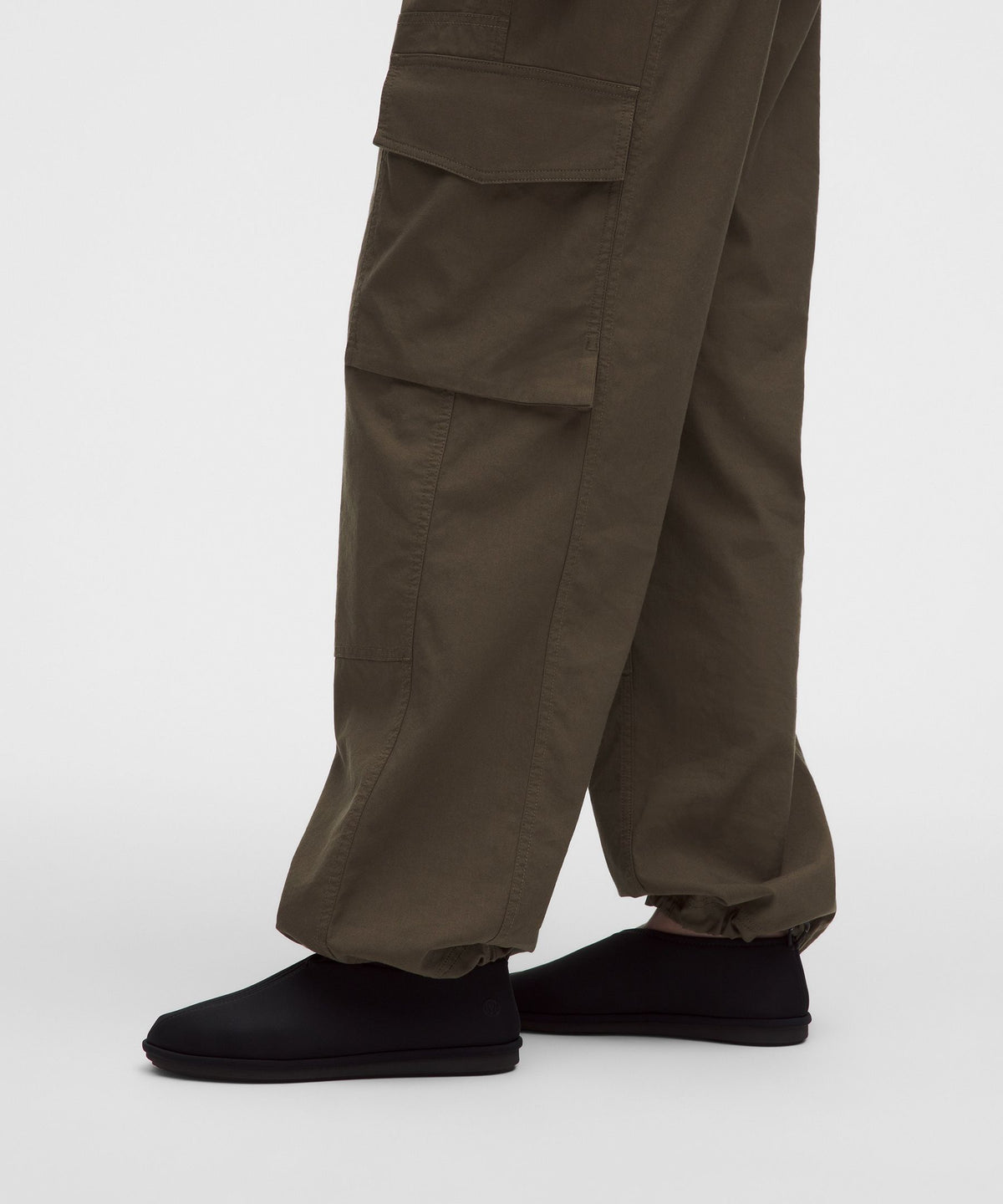LuluLinen Mid-Rise Cargo Pant
