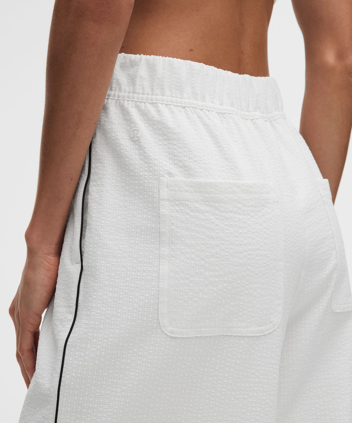 Seersucker WovenAir High-Rise Pleated PantShort