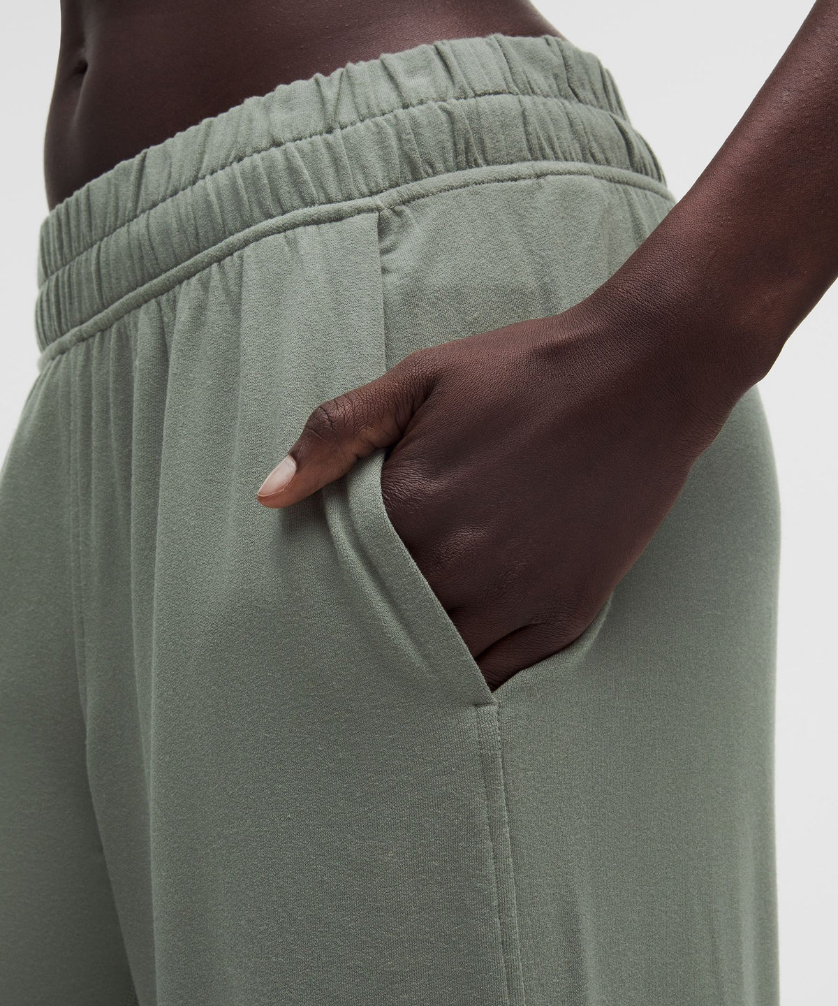 BeCalm Mid-Rise Wide-Leg Pant
