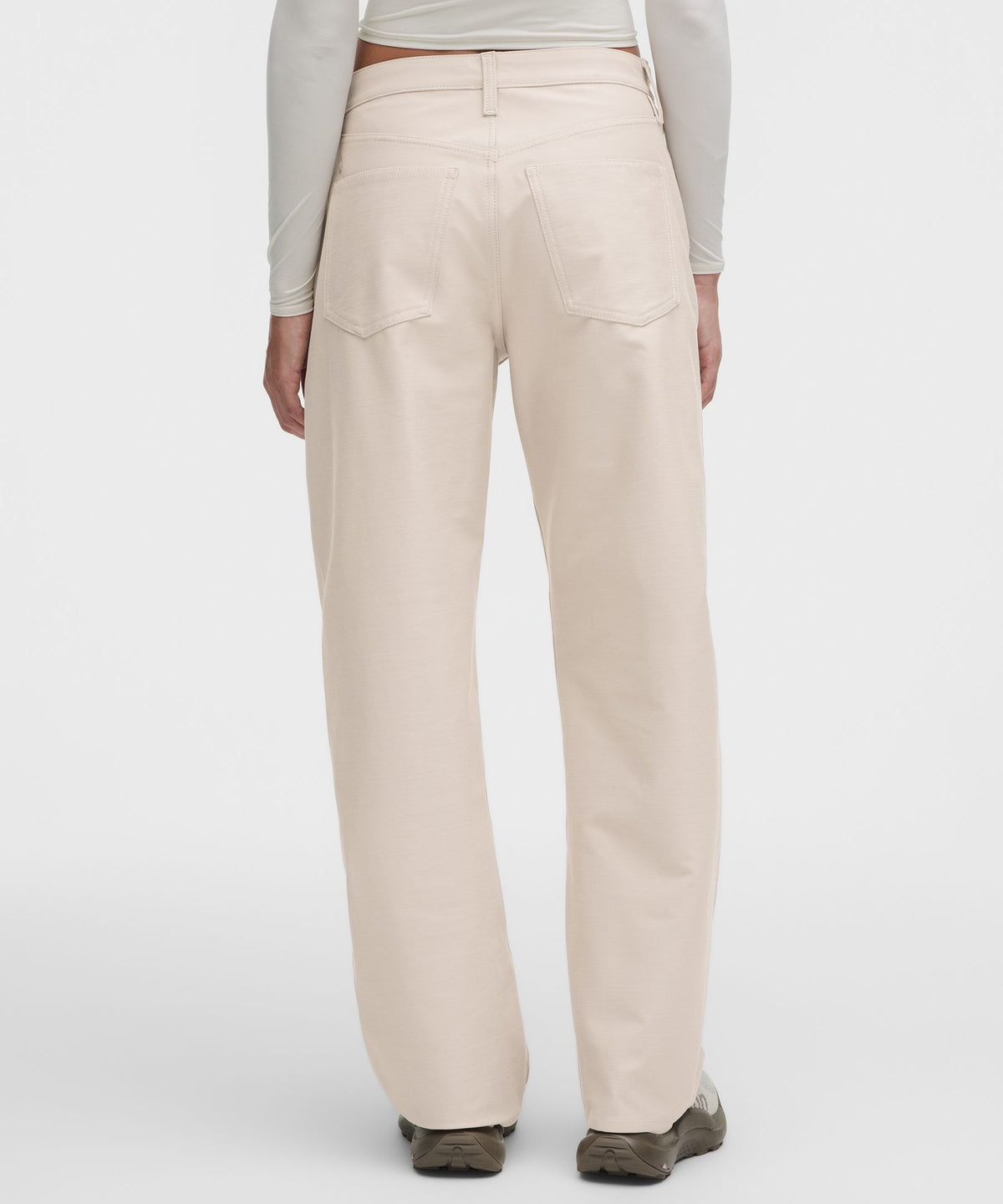 EasyFive Low-Rise Barrel-Leg PantShort