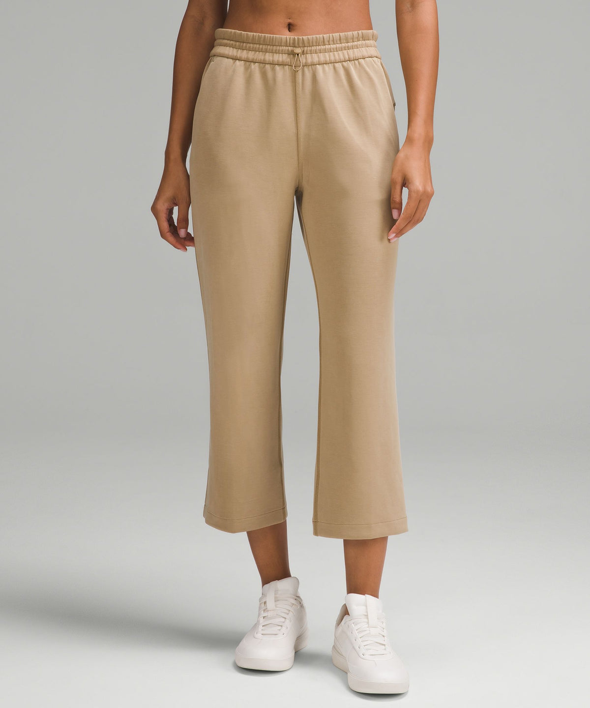 Softstreme High-Rise Straight-Leg Cropped Pant