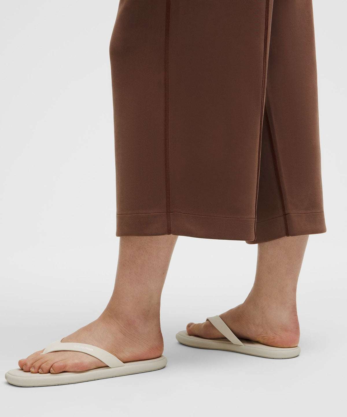 Softstreme High-Rise Wide-Leg Cropped Pant