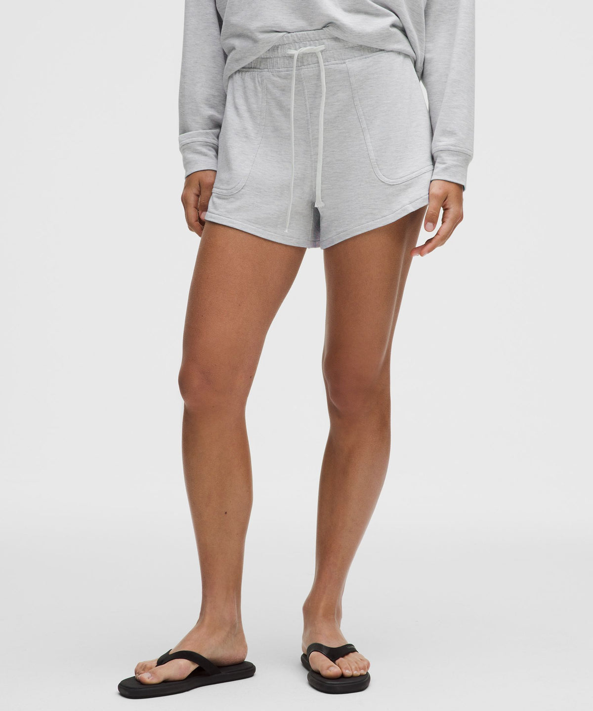 BeCalm Mid-Rise Wide-Waistband Short 3"