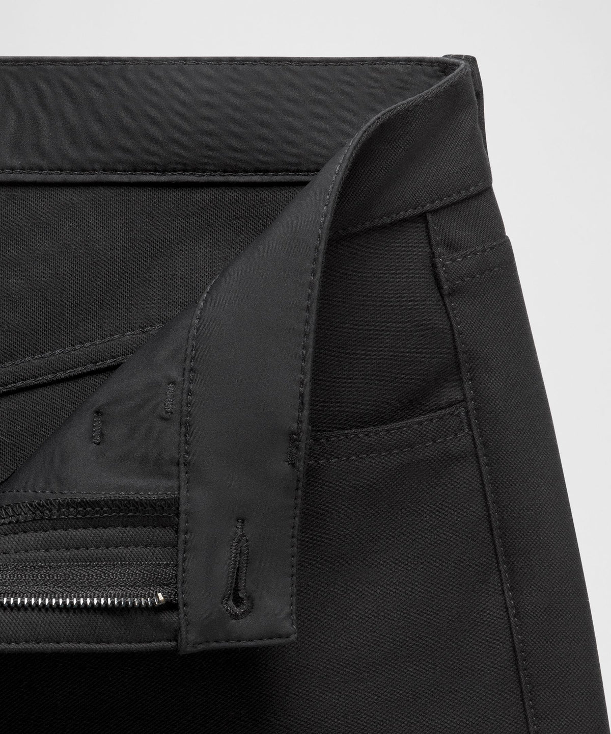 EasyFive Mid-Rise Short 4.5"