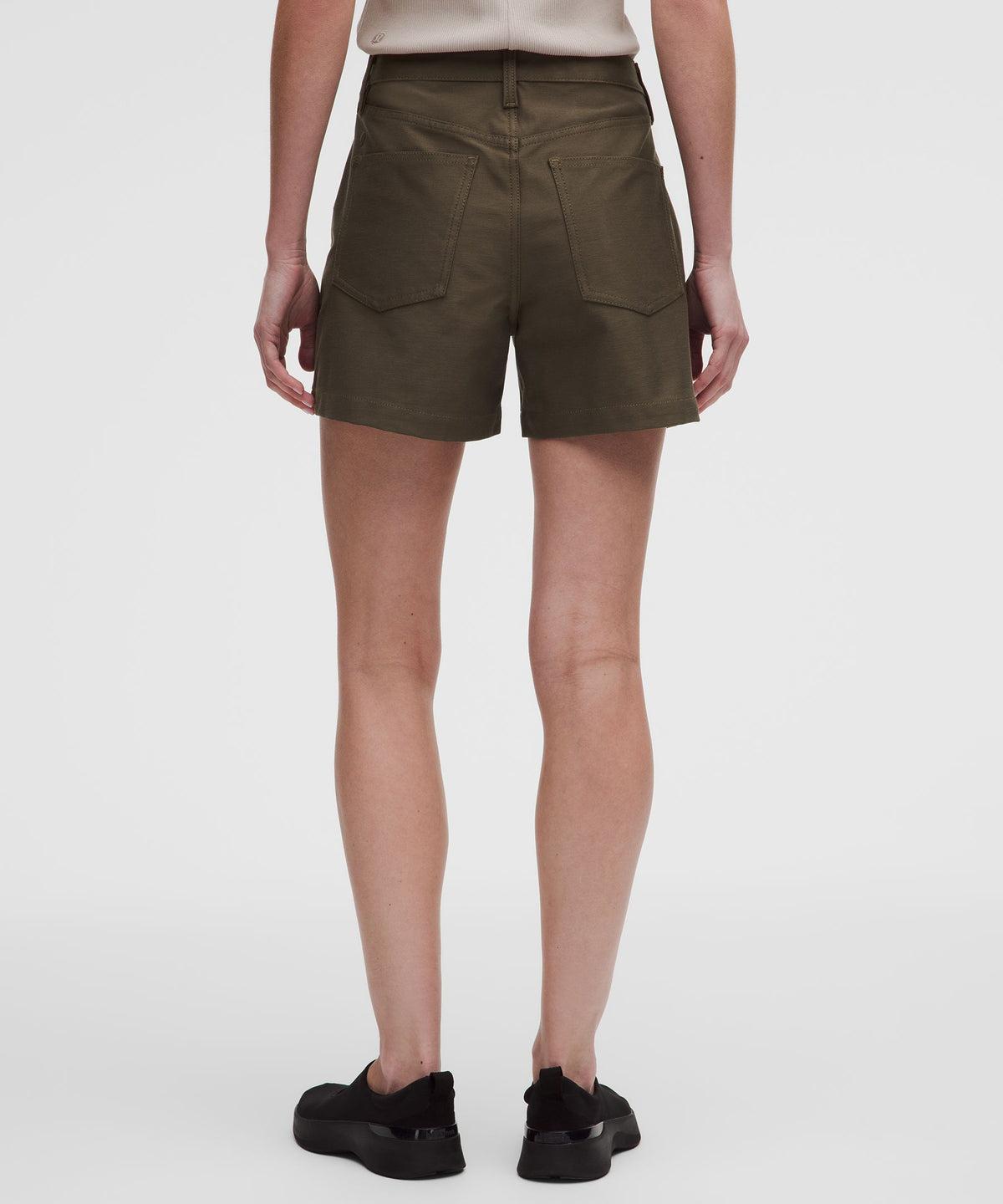 EasyFive Mid-Rise Short 4.5"