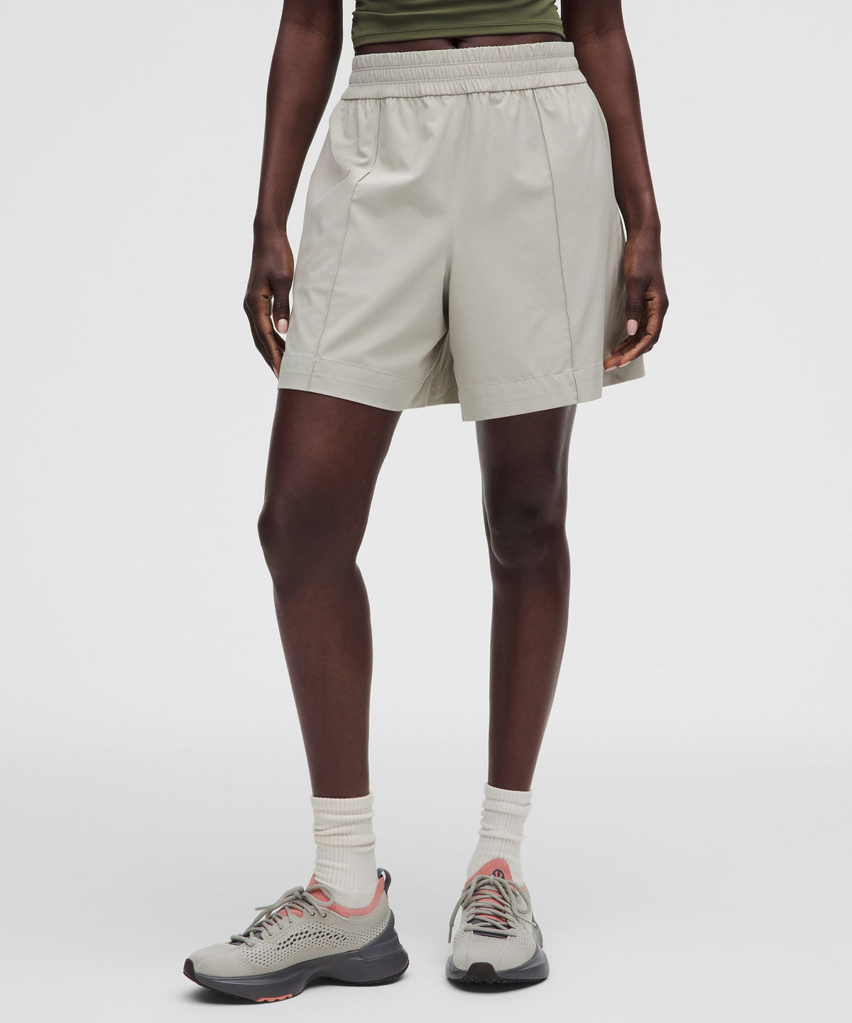 Breezily Mid-Rise Short 6"