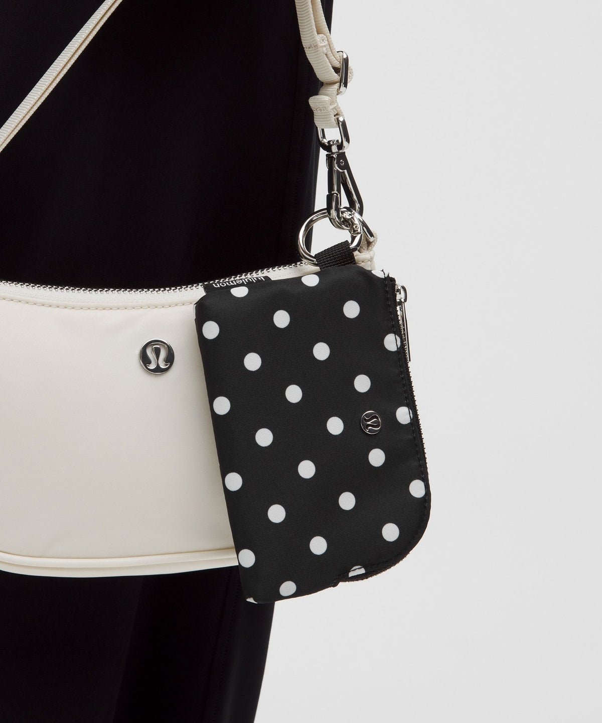 Clippable Card Pouch